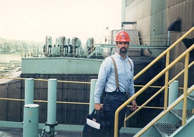 Man wearing hard hat